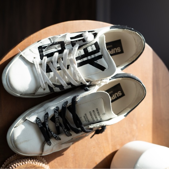 Golden Goose sneakers in great pre-loved condition! - Picture 4 of 8